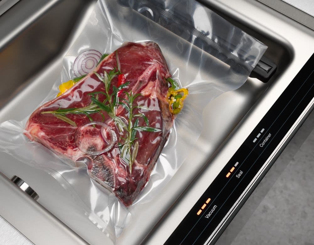 Vacuum sealing 